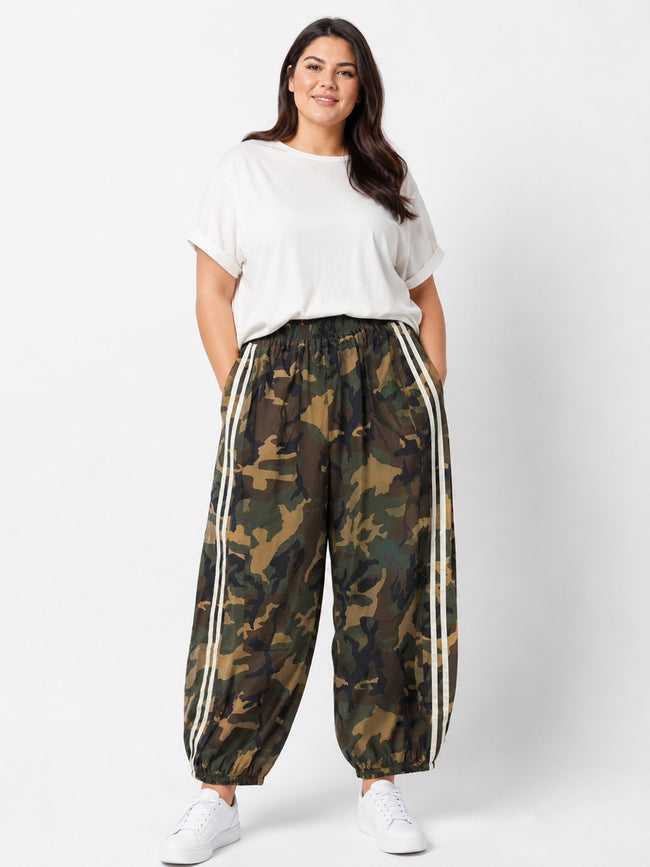 Made in Italy Camouflage Print trouser - Military